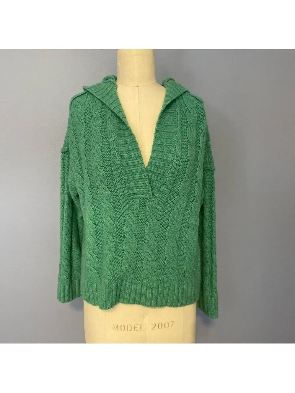 American Eagle Green Cable Knit Cropped Hoodie Sweater Boxy Oversized XS